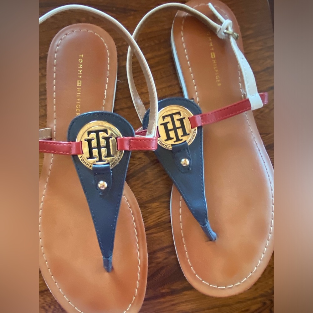 TH sandals - Picture 2 of 3